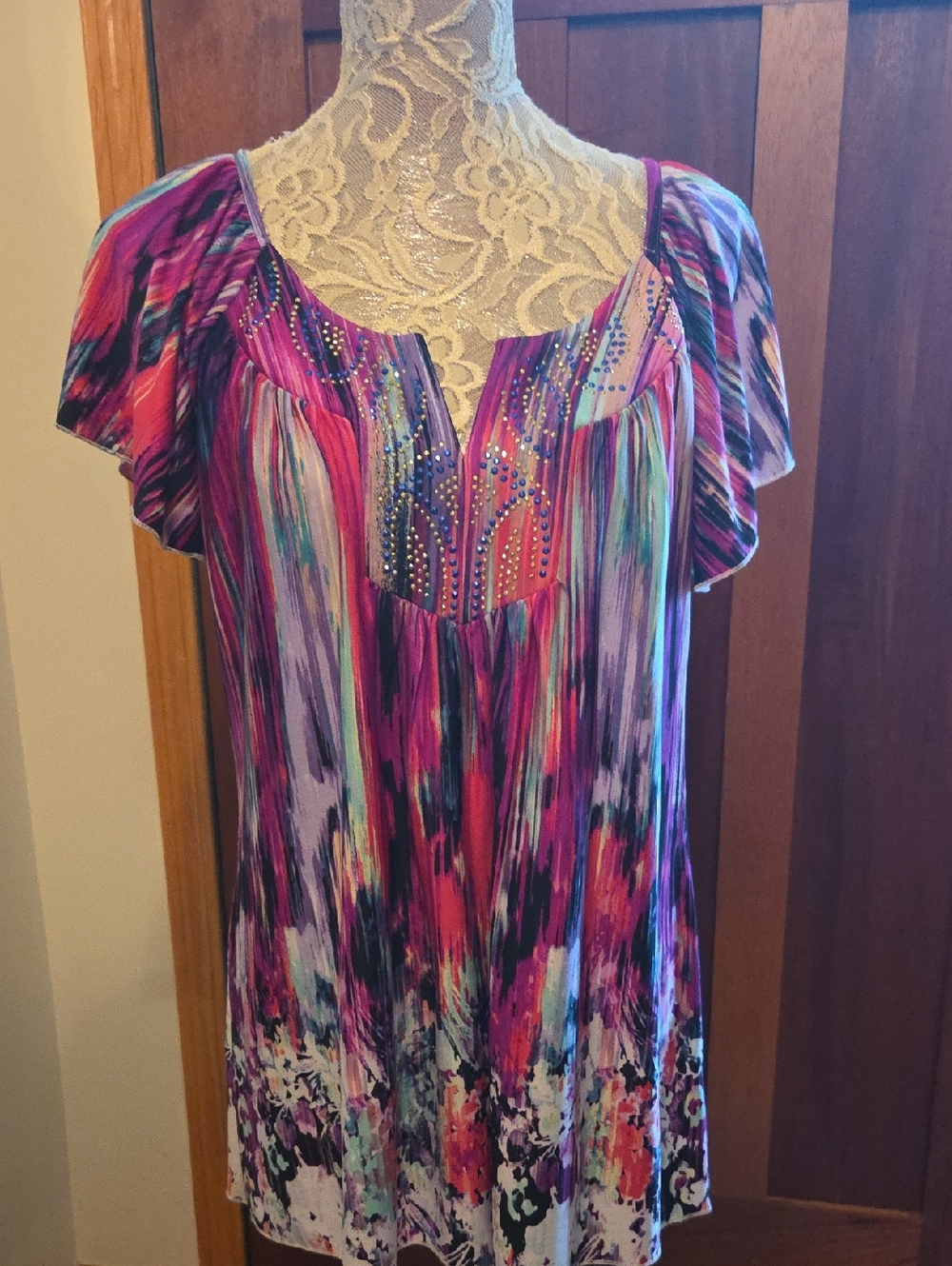 ONE WORLD L Multi-Color Short Sleeve Tunic with Rhinestones